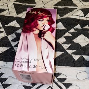 Reb’l fleur Rihanna perfume